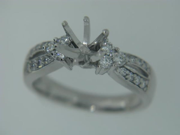 14Kt White Gold And Diamond Engagement Ring Mounting