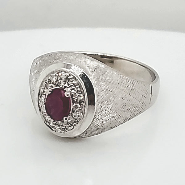 Vintage 18Kt White Gold Ruby And Diamond Dome Ring