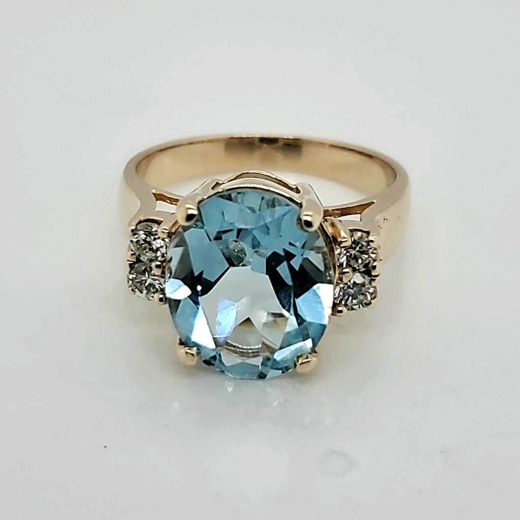 14kt Yellow Gold Aquamarine and Diamond Ring
