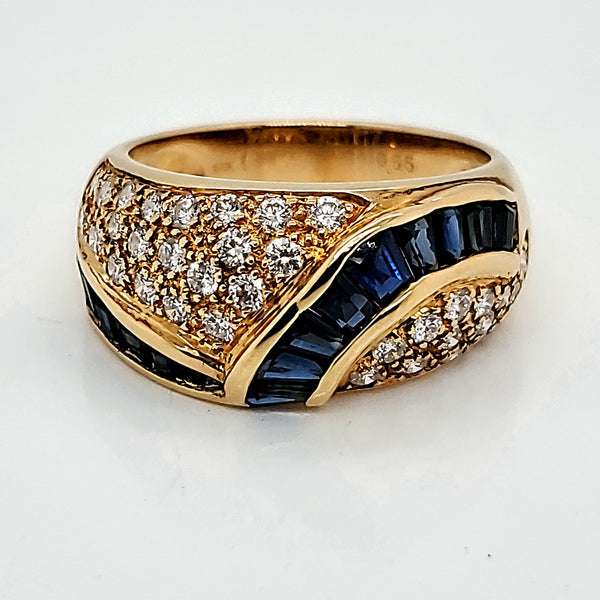 18Kt Yellow Gold Diamond And Sapphire Ring