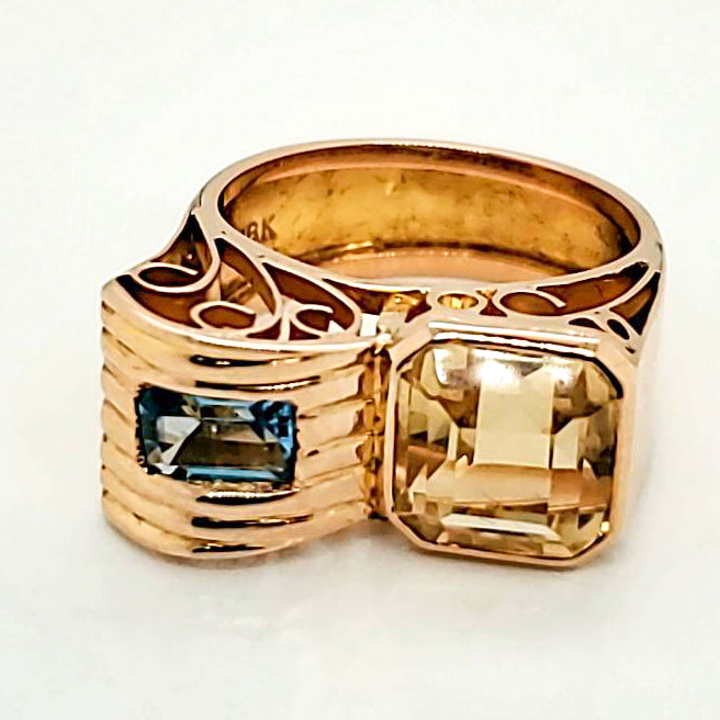 18Kt Yellow Gold 1940S Retro Citrine And Blue Topaz Ring