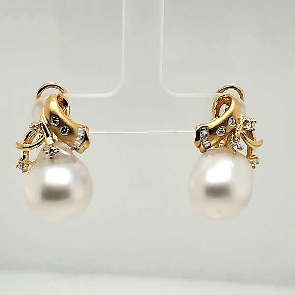 18kt Yellow Gold Pearl and Diamond Earrings