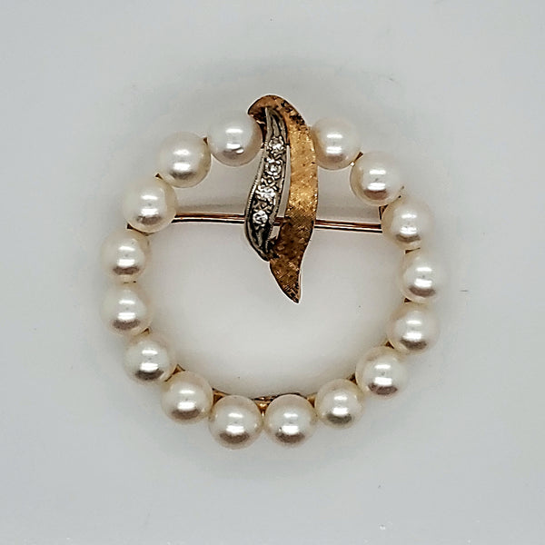Vintage 14kt Yellow Gold Pearl and Diamond Circle Brooch