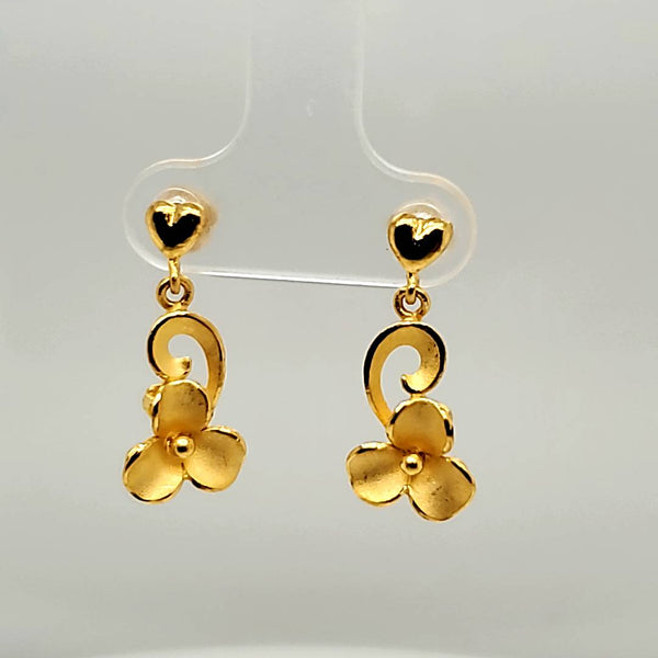 22kt Yellow Gold Floral Earrings