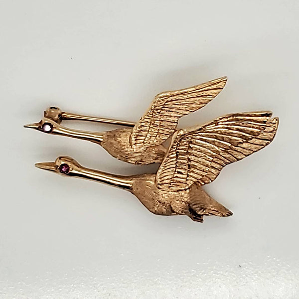 Vintage 14kt Yellow Gold and Ruby Geese Brooch