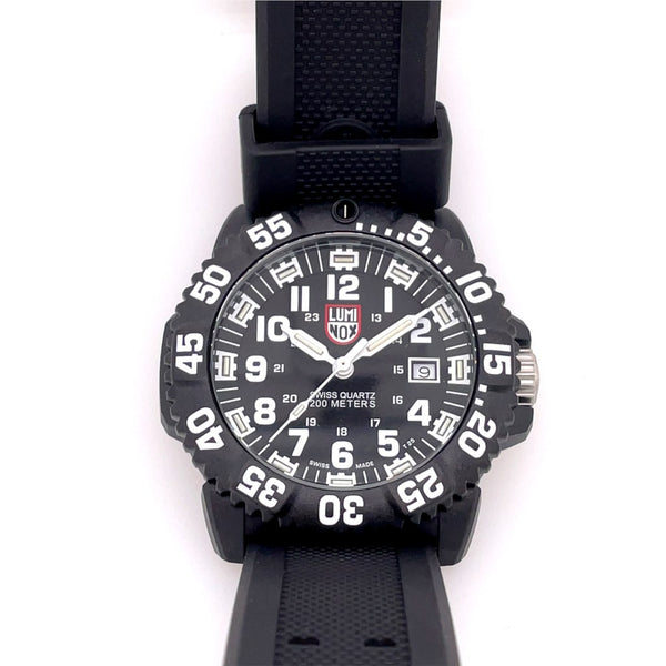 Luminox Navy Seal Watch Carbonox Case Mineral Crystal White And Black Dial On A Rubber Strap Xs.3051.F