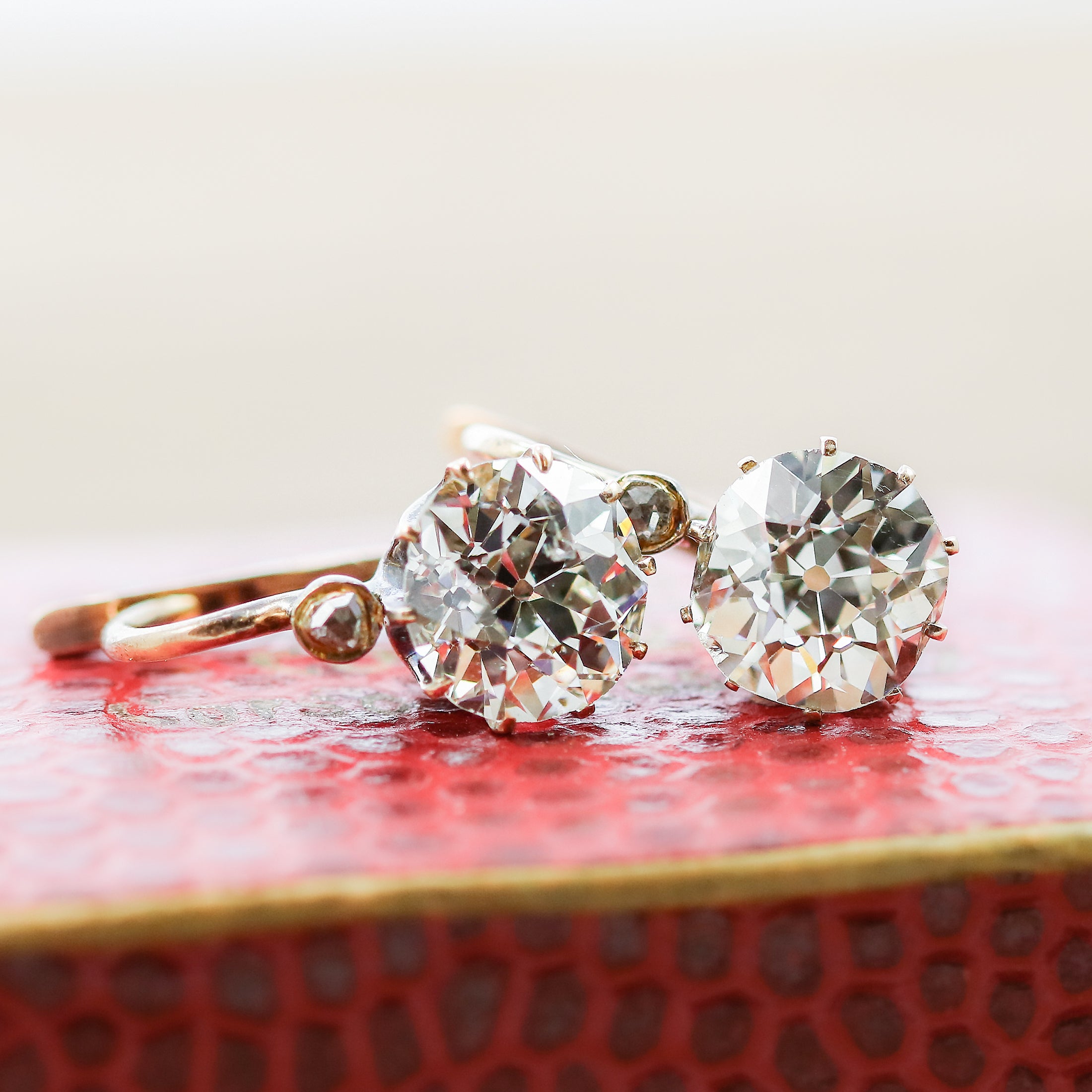 Shop diamond earrings Clearance