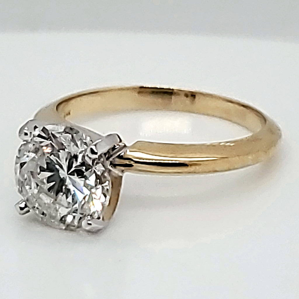 14kt gold 2.17 carat round, brilliant cut diamond solitaire engagement ring