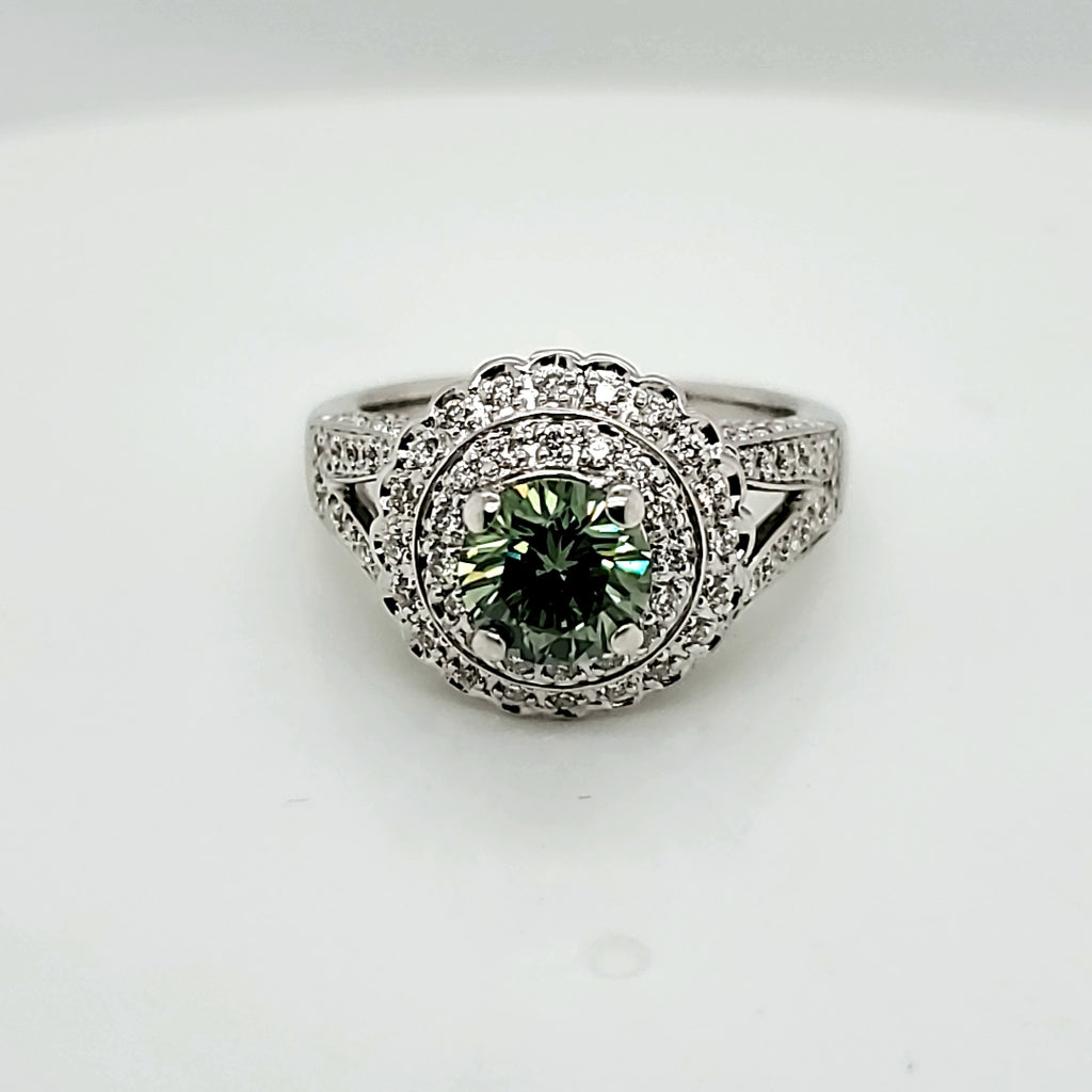 18kt White Gold Iradiated Green Diamond Ring