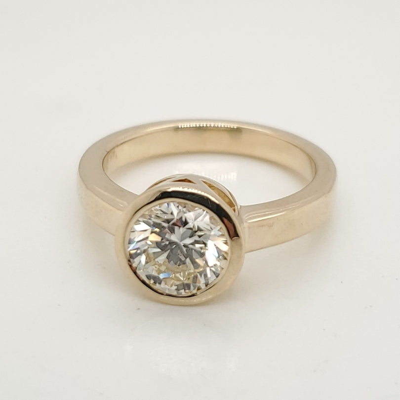 14kt Yellow Gold 1.71 Carat Round Brilliant Cut Diamond Engagement Ring