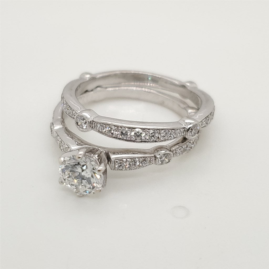 18Kt White Gold 1.10 Carat Total Weight Diamond Wedding Set