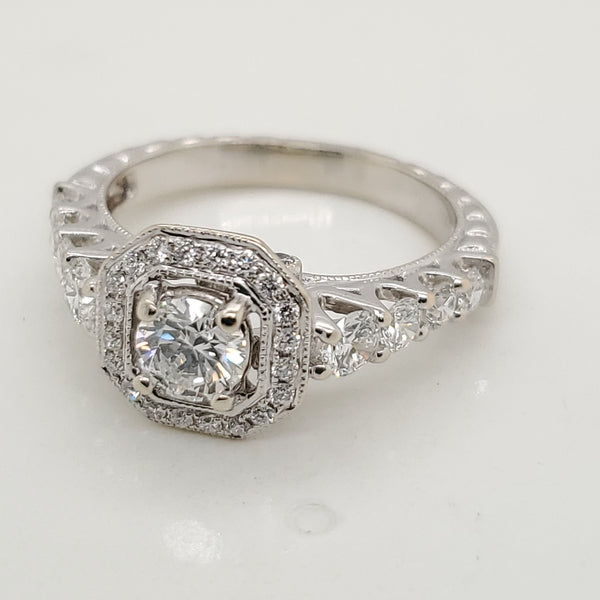 18Kt White Gold And Diamond Engagement Ring