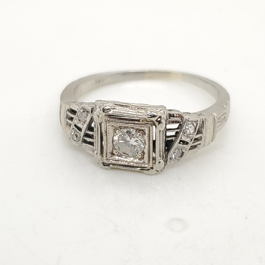 Art Deco 18kt White Gold Filigree Diamond Engagement Ring