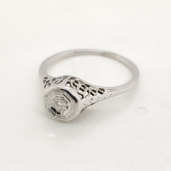 Art Deco 18Kt White Gold And Diamond Engagement Ring