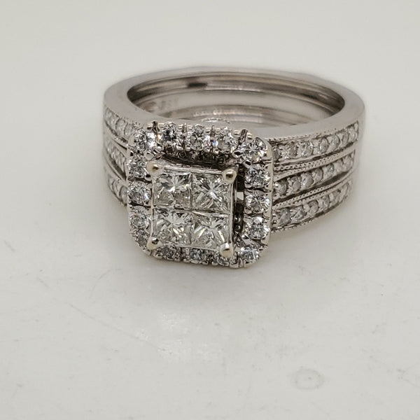 14Kt White Gold Princess and Round Cut Diamond Wedding Set