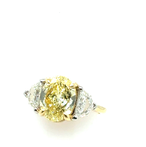 18kt Yellow Gold 2.62 Carat Oval Cut Fasncy Yellow Diamond Engagement Ring