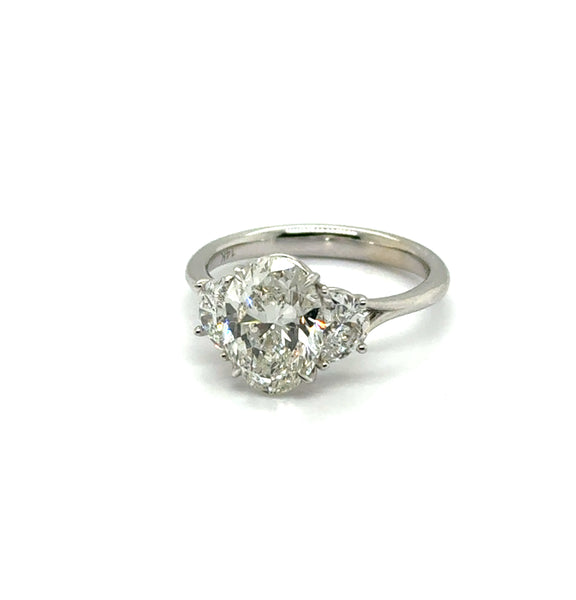 2.51 Ctw 14Kt White Gold Three Stone Diamond Engagment Ring
