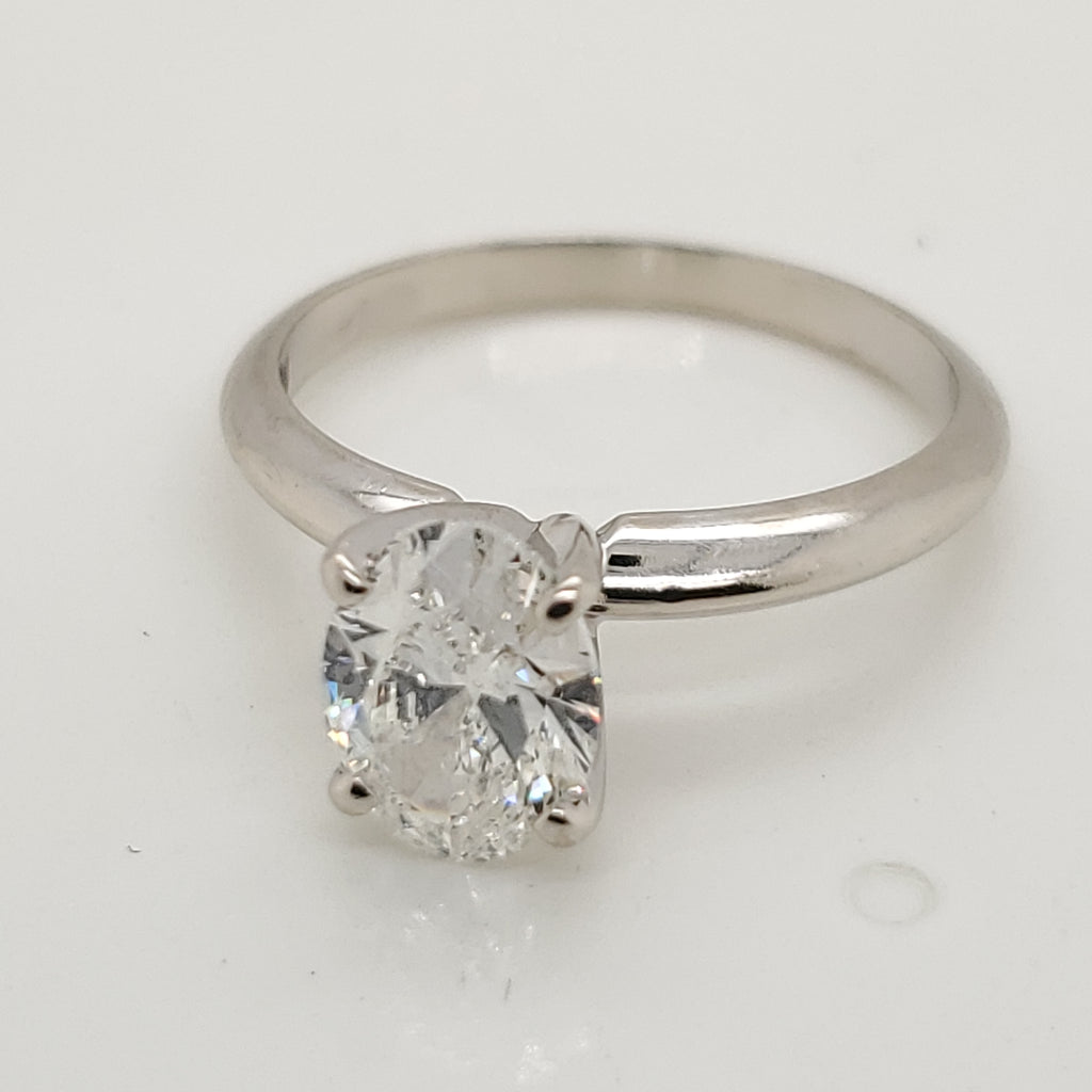 14kt White Gold 1.30 Carat Oval Cut Diamond Engagement Ring