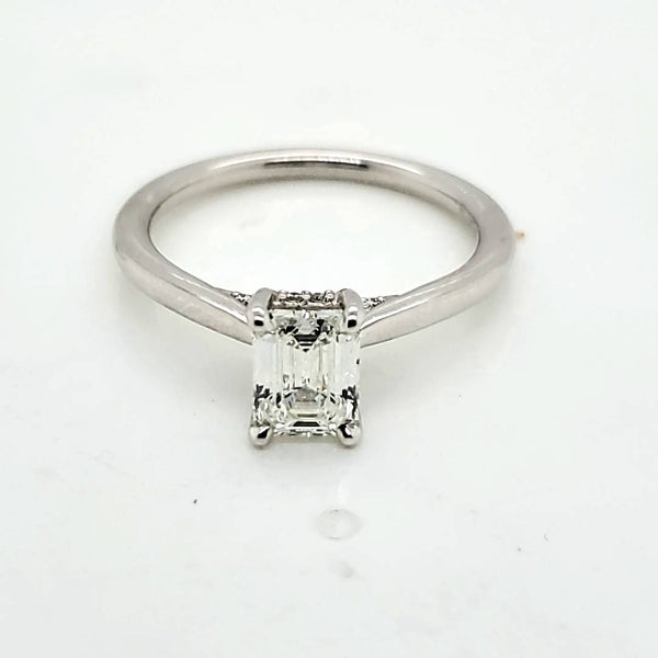 Platinum 1.00 Carat Emerald Cut Diamond Engagement Ring