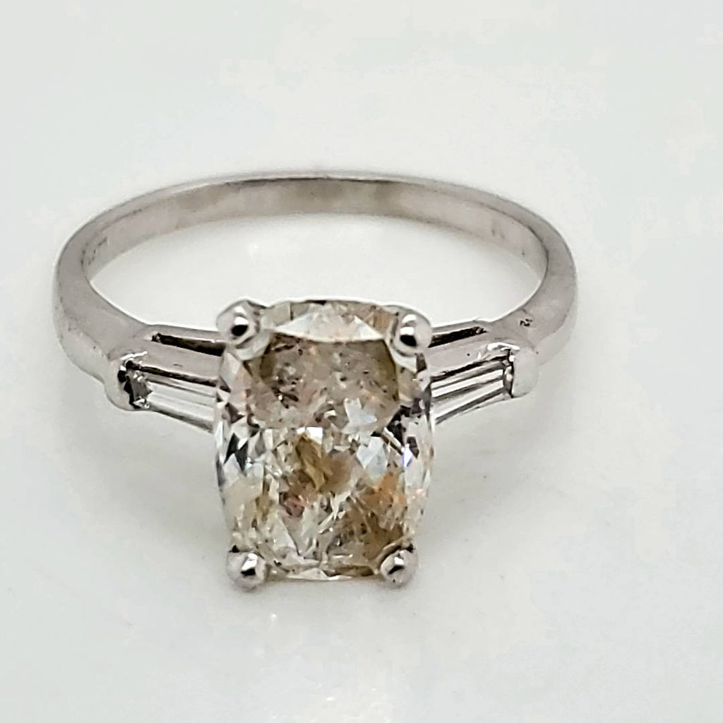 2.00 carat cushion cut diamond platinum engagement ring