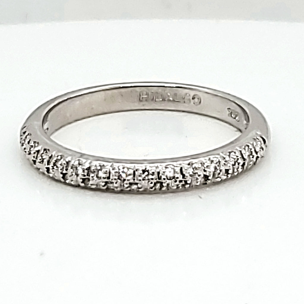 Hidalgo 18kt white gold and diamond wedding band