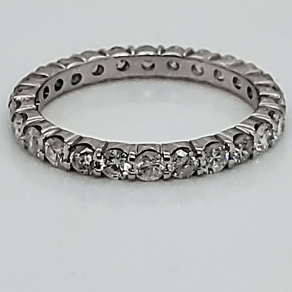 14kt white gold 1.40 carat total weight shared prong diamond eternity band