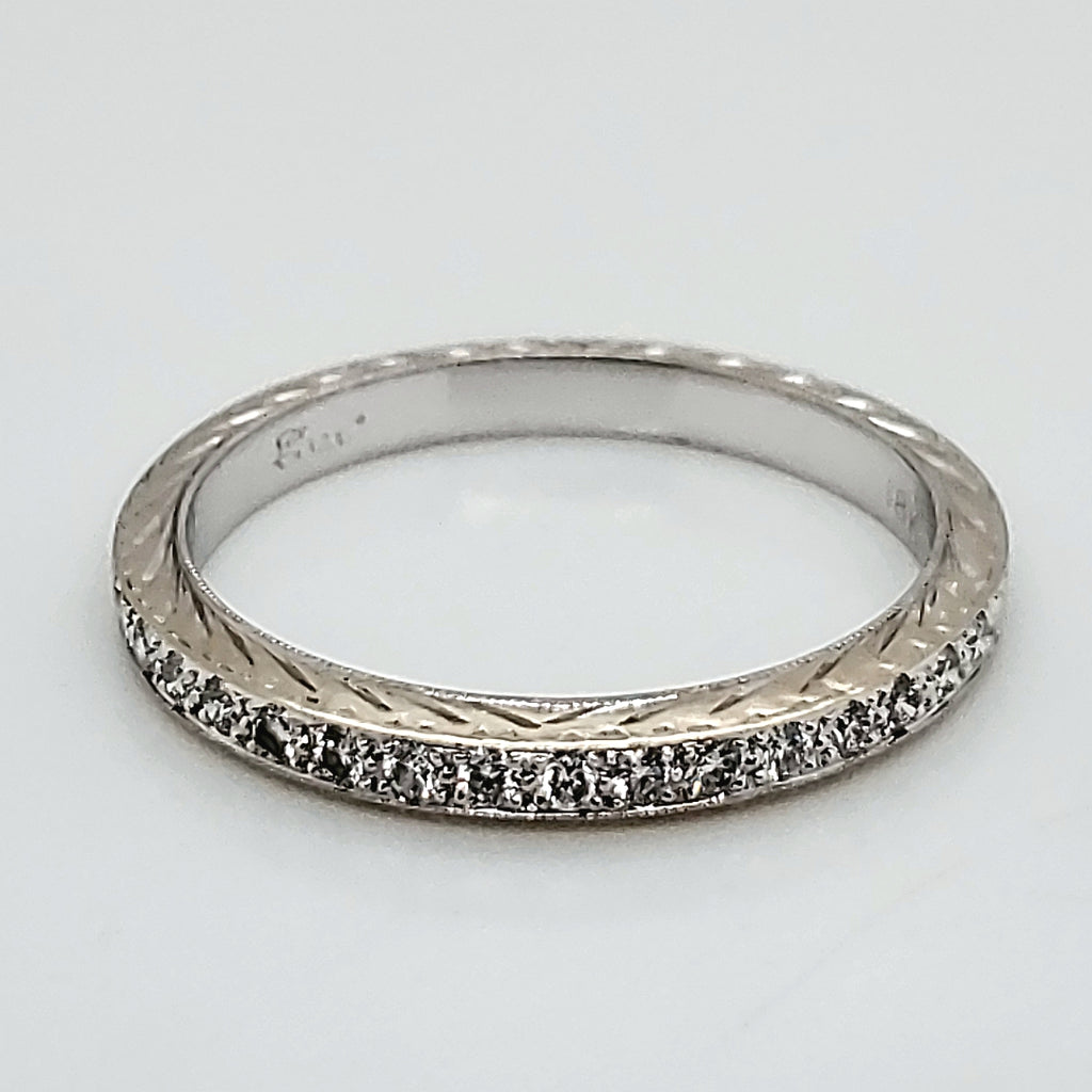 18kt White Gold Diamond Engraved Wedding Band