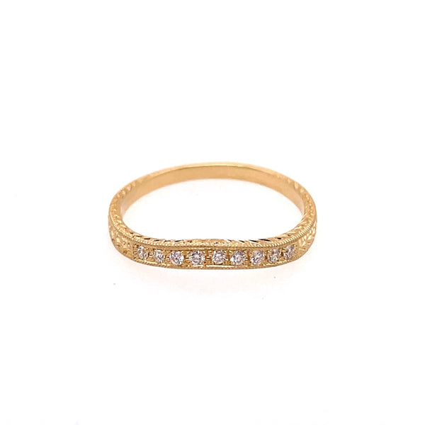 18kt Yellow Gold Engraved Curved Diamond Wedding Band