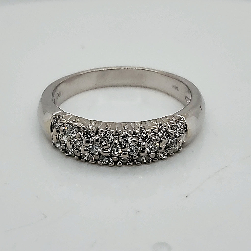 14kt White Gold Diamond Band