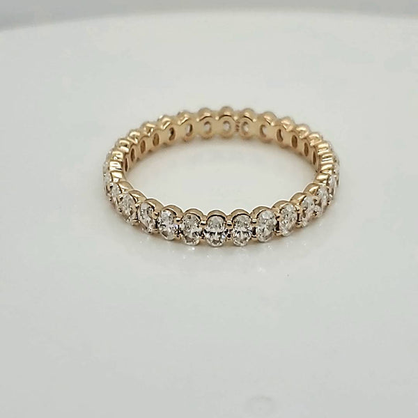 14kt Yellow Gold Oval Diamond Wedding Band