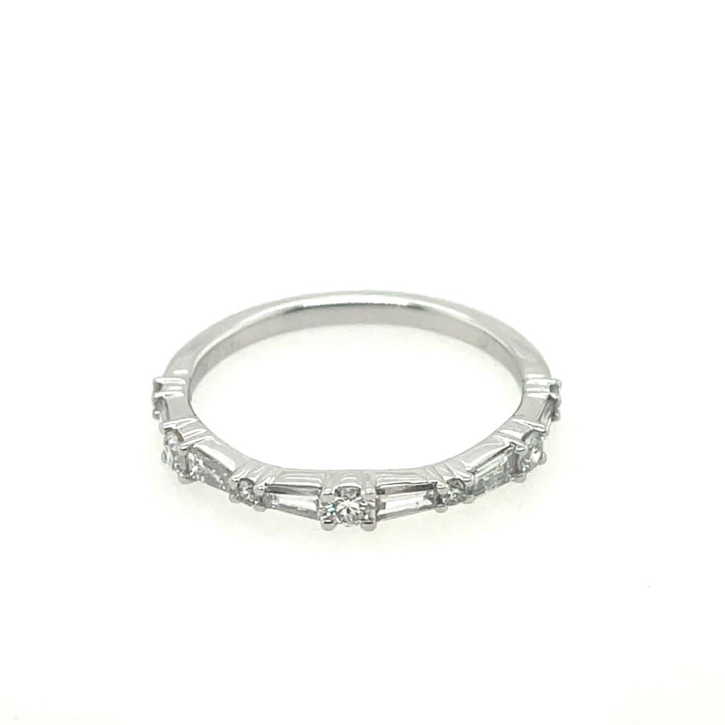 14kt White Gold 0.37Ctw Alternating Diamond Wedding Band