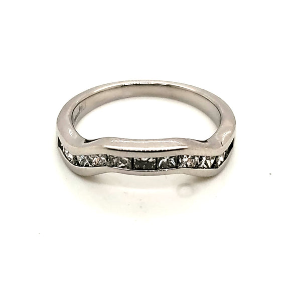 14Kt White Gold Engraved Curved Princess Cut Diamond Wedding Band