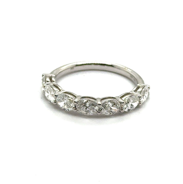 18kt White Gold Shared Prong Oval Diamond Wedding Band