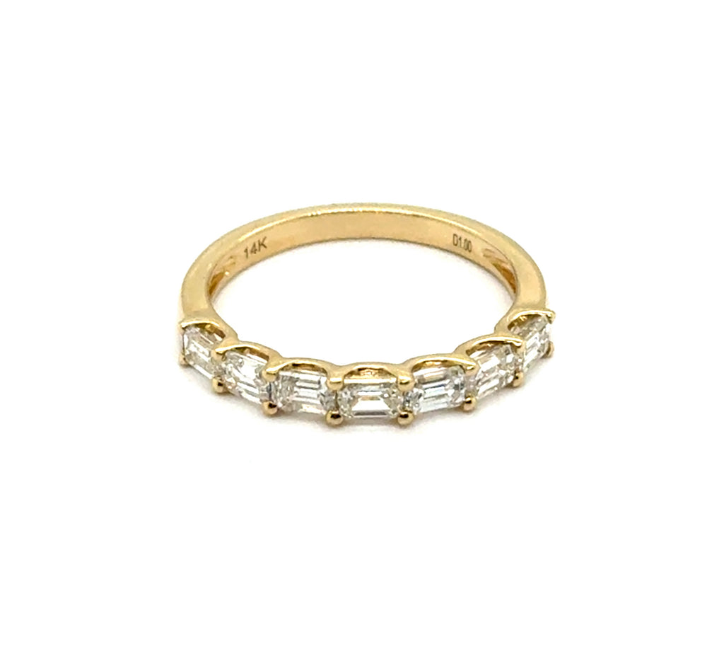1.10 Ctw 14kt Yellow Gold Emerald And Brilliant Round Cut Diamond Wedding Band