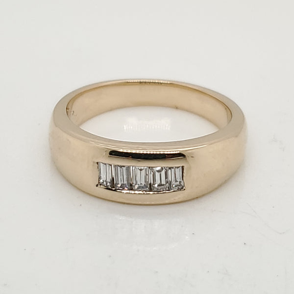 14kt Yellow Gold Baguette Diamond Band