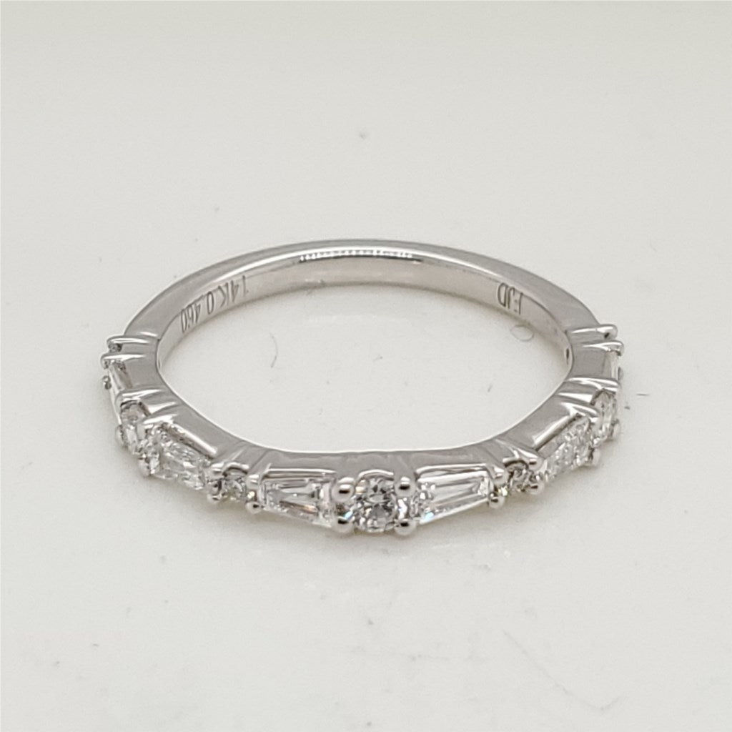 14kt White Gold Round and Baguette Diamond Wedding Band
