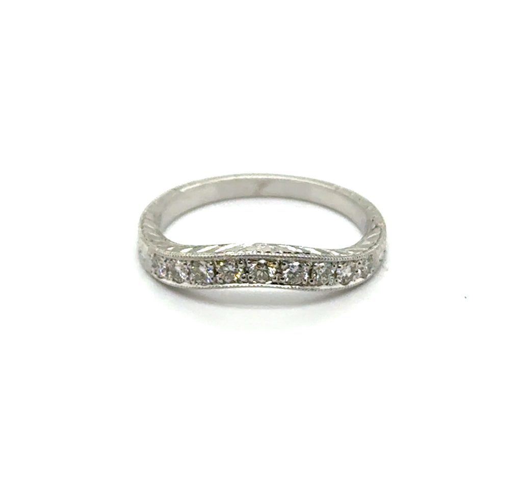 0.30 Ctw 18kt White Gold Engraved Curved Diamond Wedding Band