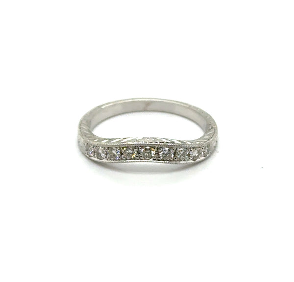 0.30 Ctw 18kt White Gold Engraved Curved Diamond Wedding Band
