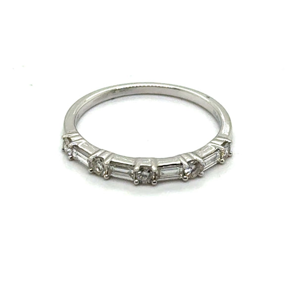 0.41 Ctw 18kt White Gold Baguette And Brilliant Round Cut Diamond Band