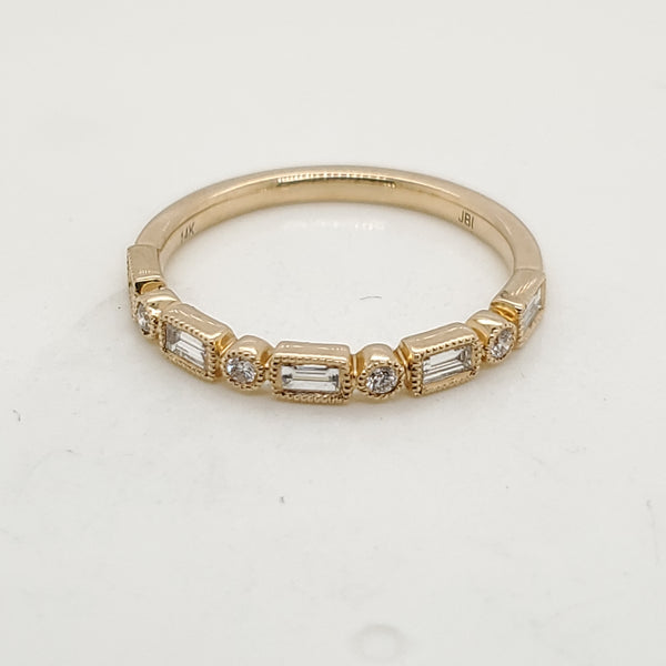 Yellow Gold Diamond MilgrainWedding Band