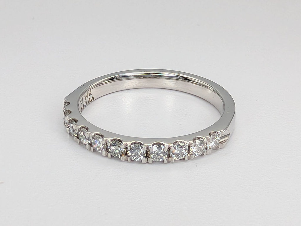 14K White Gold 0.40ctw Diamond Band