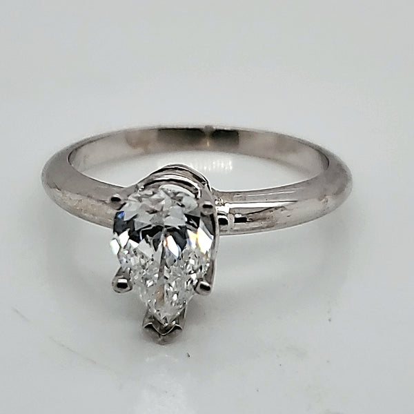 14kt White gold 1.07 Carat Pear Shape Diamond Solitaire Engagement ring