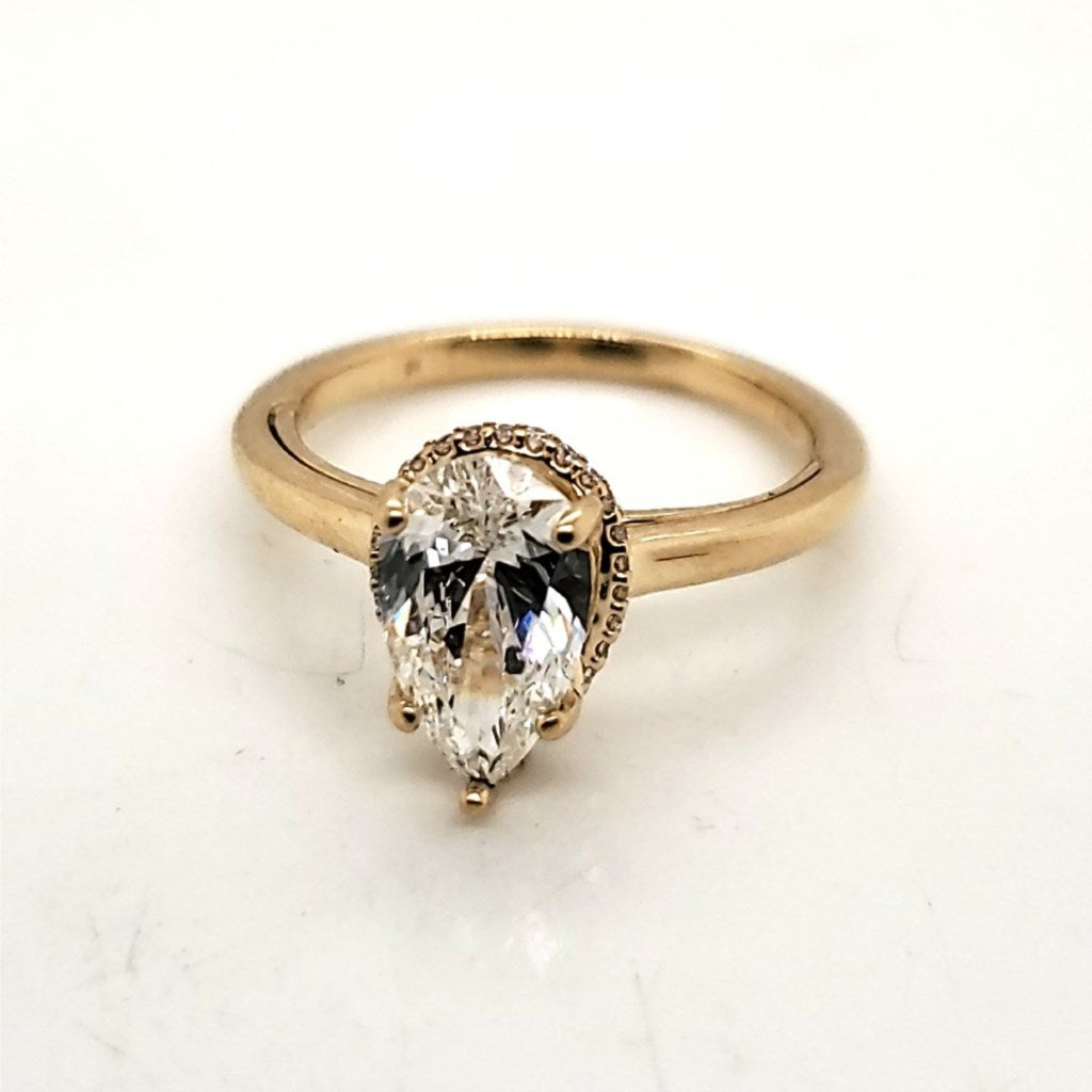 14kt Yellow Gold 1.53 Carat Pear Shaped Diamond Engagement Ring