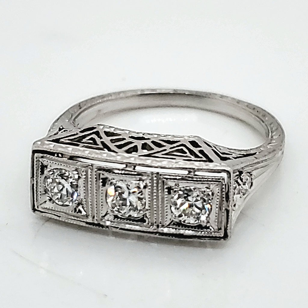Art Deco Platinum Filigree Diamond Ring