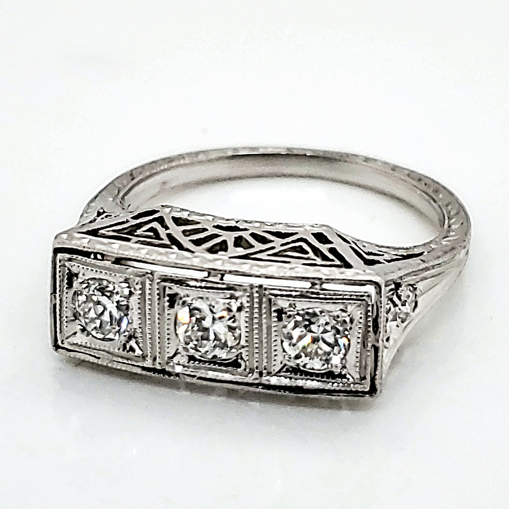 Art Deco Platinum Filigree Diamond Ring