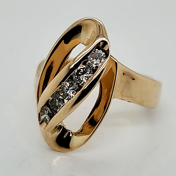 14kt Yellow Gold Diamond Ring