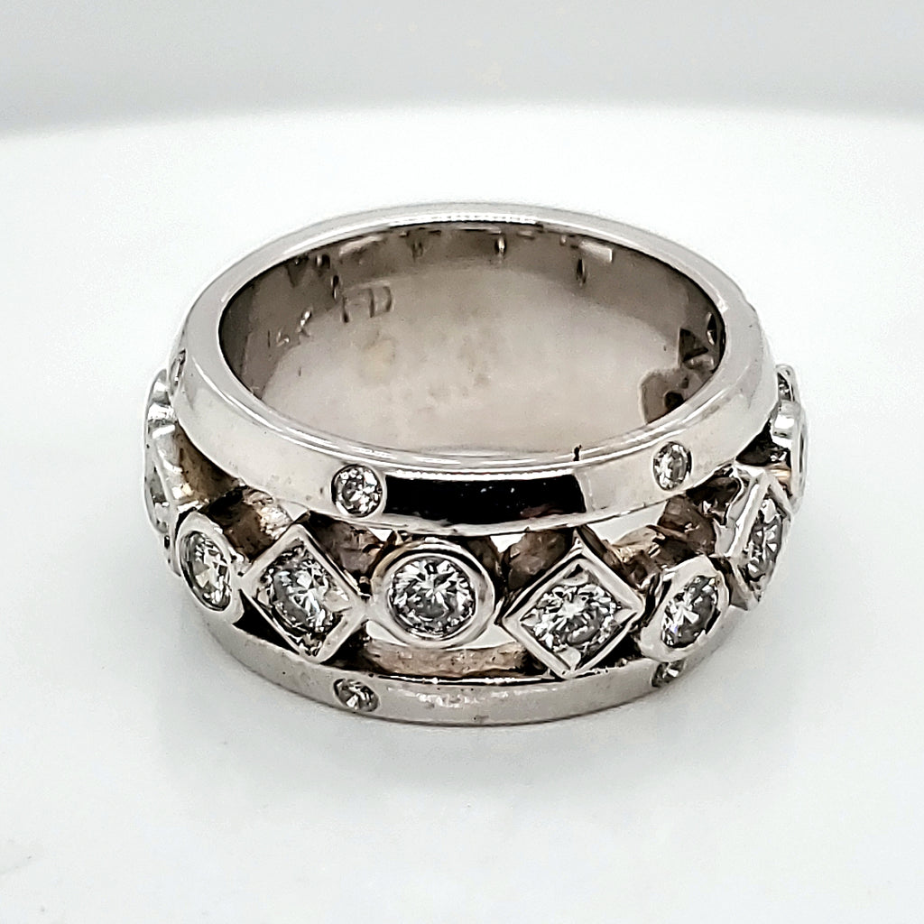 14kt White Gold Diamond Band