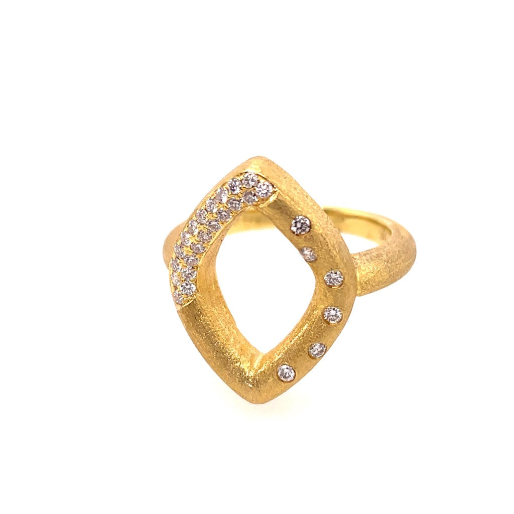 14kt Yellow Gold Fashion Diamond Ring