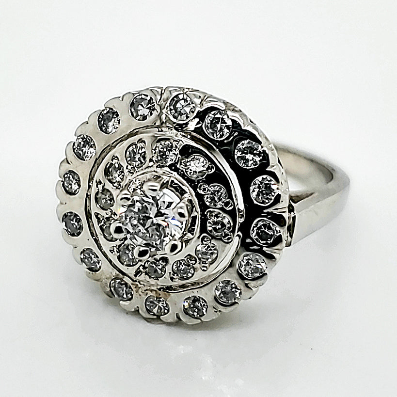 Vintage 14Kt White Gold And Diamond Round Ring