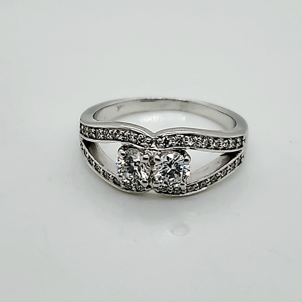 14kt White Gold and Diamond Ring